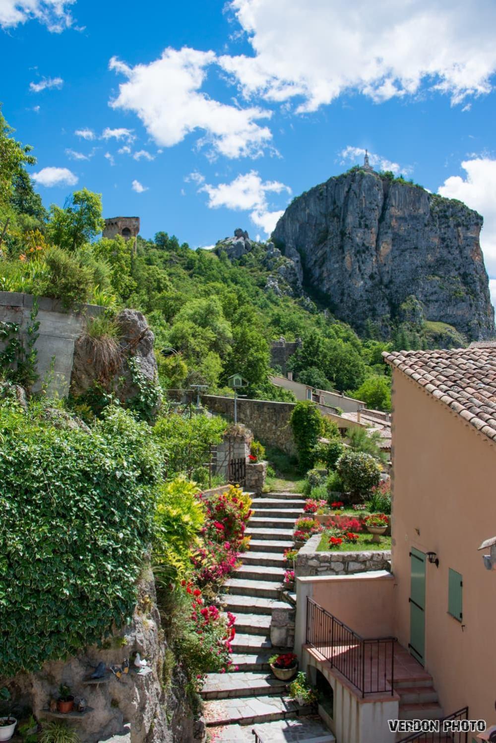 La Maison D'Eddy Et Caro Aux Portes Du Verdon Trigance Εξωτερικό φωτογραφία